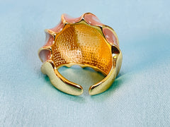 Gold Wavy Statement Enamel Ring – Contemporary Fashion Jewelry